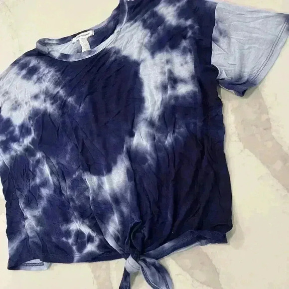Caution To The Wind Blue White Tie Dye Tied Bottom Cropped T-Shirt Womens Medium - Picture 2 of 5